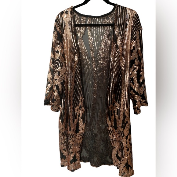 NWT/NIB BLACK & GOLD OS sequin duster. Get your “Shimmer On”this holiday Season - Picture 3 of 9